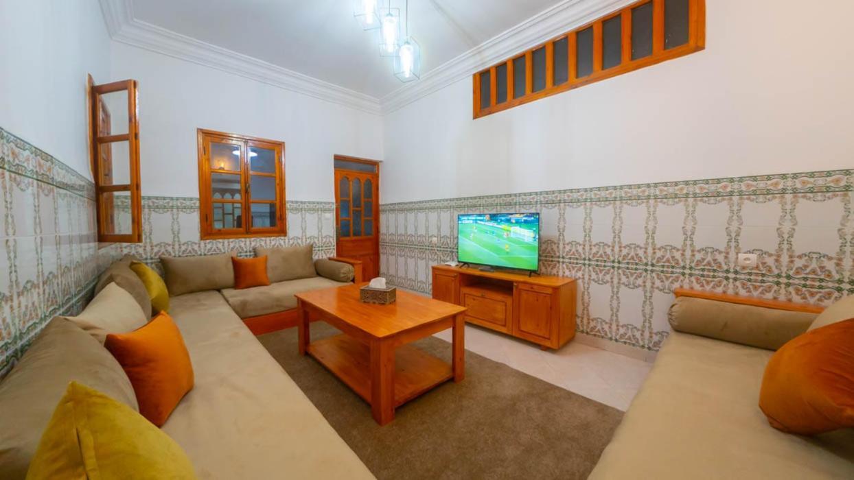 אסאוירה Abdessamad Appartement 2 מראה חיצוני תמונה