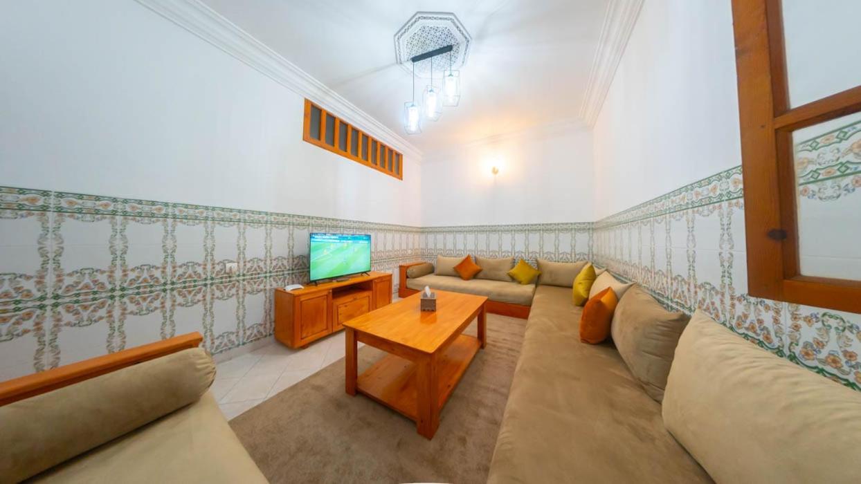 אסאוירה Abdessamad Appartement 2 מראה חיצוני תמונה