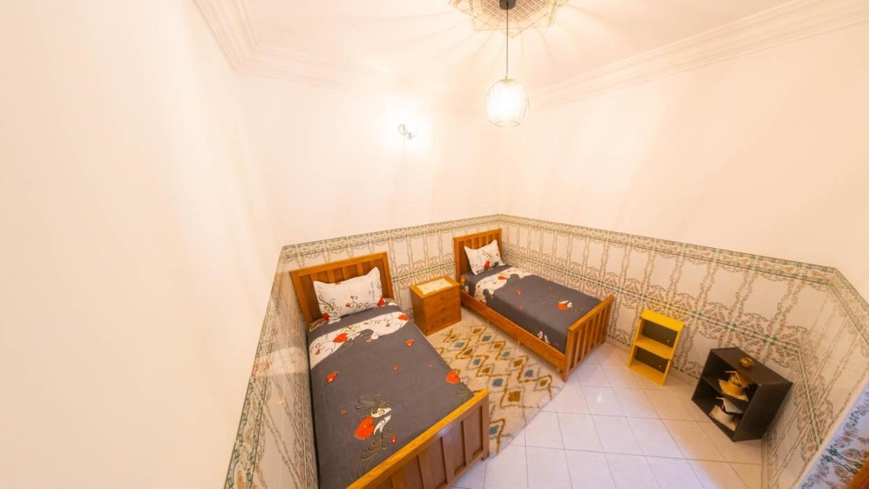 אסאוירה Abdessamad Appartement 2 מראה חיצוני תמונה